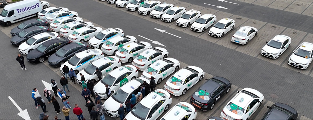 Eternis fleet and support for drivers and couriers